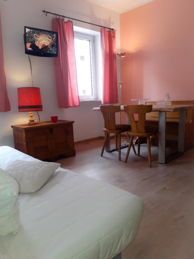 Holiday Carducci Apartment Meran